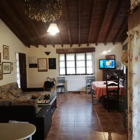 Acogedor De Tres En El Valle De Cabuerniga, Ideal Familias Grupos Y Mascotas Somos Pet Friendly, Minima Dos Noches Vakantiehuis *