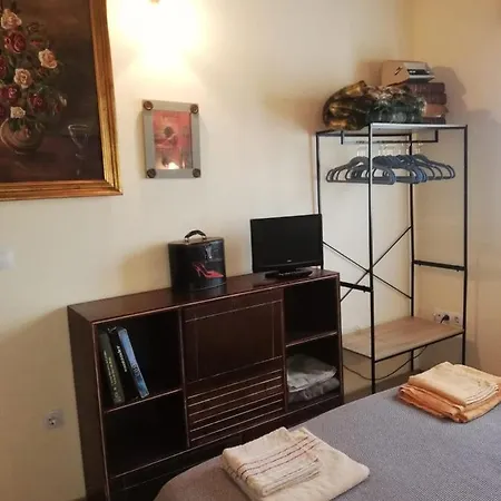 Acogedor De Tres En El Valle De Cabuérniga, Ideal Familias Grupos Y Mascotas Somos Pet Friendly, Minima Dos Noches *