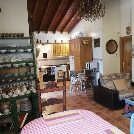 Acogedor De Tres En El Valle De Cabuerniga, Ideal Familias Grupos Y Mascotas Somos Pet Friendly, Minima Dos Noches *