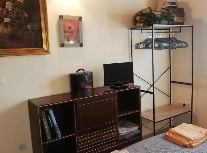 Acogedor De Tres En El Valle De Cabuerniga, Ideal Familias Grupos Y Mascotas Somos Pet Friendly, Minima Dos Noches *